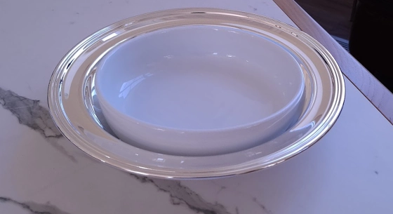 Round porcelain dish with silver-plated metal stand