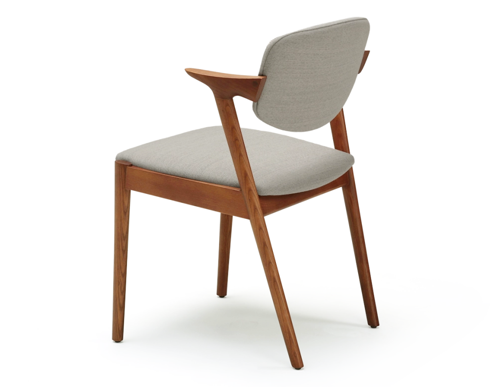 Chaise design teinte merisier et tissu beige naturel bois teinte merisier assise tissu beige naturel Chaise design teinte merisier et tissu beige naturel bois teinte merisier assise tissu beige naturel