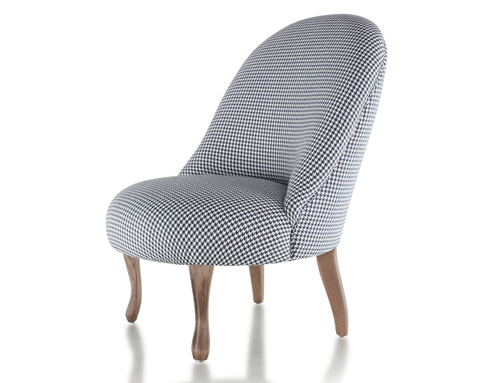 Fauteuil crapaud sans accoudoirs pieds bois teinte noyer et tissu pied-de-poule bleu et blanc Fauteuil crapaud sans accoudoirs pieds bois teinte noyer et tissu pied-de-poule bleu et blanc