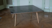 Table basse carré en chêne et céramique F3 teinte naturelle et plateau céramique frappuccino brillante 90x90 cm