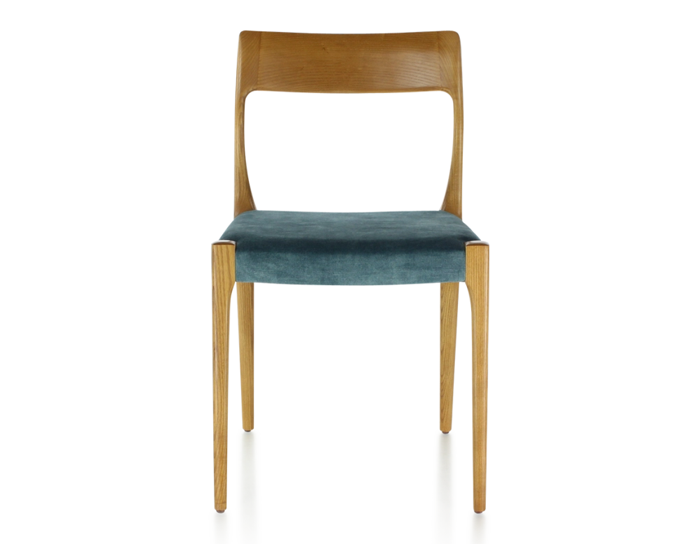 Chaise scandinave bois teinte merisier assise tissu velours bleu pétrole Chaise scandinave bois teinte merisier assise tissu velours bleu pétrole