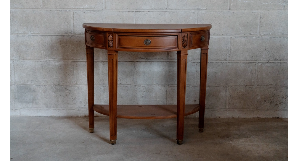 Consola antigua de media luna estilo directorio madera tinte antigua con acabado anticuario avanzado