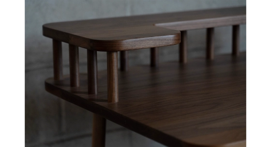 Bureau design en noyer l100 cm