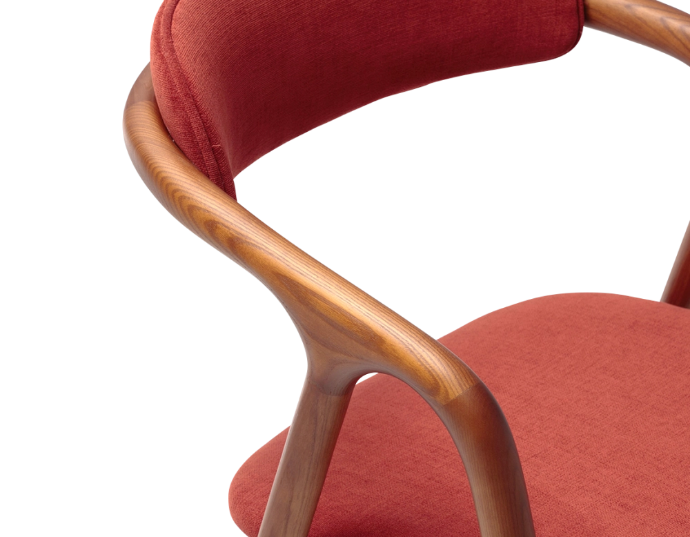 Chaise scandinave bois teinte merisier assise tissu beige orange brulé Chaise scandinave bois teinte merisier assise tissu beige orange brulé