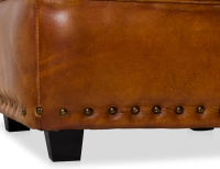 Pouf cuir cognac bord clouté Pouf cuir cognac bord clouté