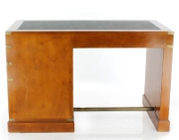 Bureau marine 5 tiroirs bois teinte merisier et cuir vert Bureau marine 5 tiroirs bois teinte merisier et cuir vert